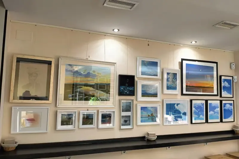 Exposición de cuadros del cielo